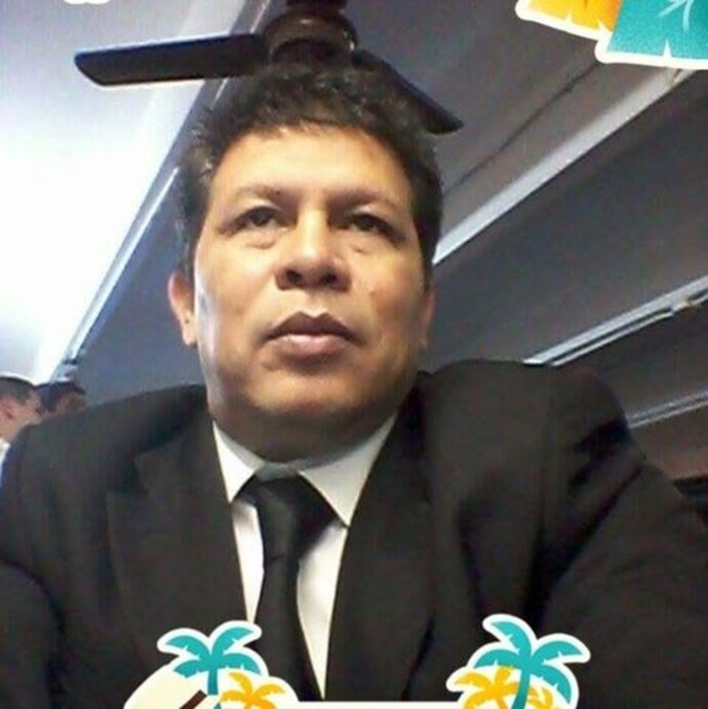 Meet your Posher, Luis